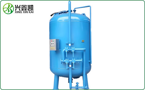 軟化水設備（離子交換器）